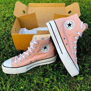 BRAND NEW light pink high top platform converse.